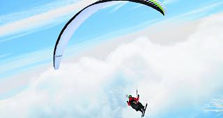 Dem Himmel entgegen. Ein Teilnehmer des Events findet gutes Flugwetter vor.