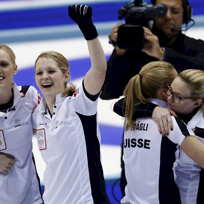 Pure Freude bei den Meisterinnen (von links): Nadine Lehmann, Marisa Winkelhausen, Nicole Schwägli, Alina Pätz