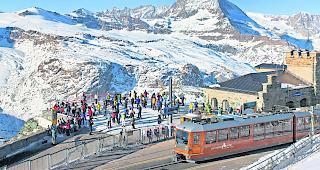 Die Gornergrat-Bahn lockt neu mit Priority-Boarding. 