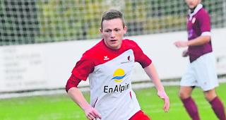 Julian Heynen und der FC Visp befinden sich nach der Derby-Niederlage gegen Naters II mitten im Abstiegskampf. 