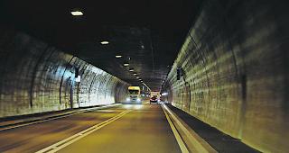 Der Vispertal-Tunnel wird aufgrund von Nachtarbeiten am Montag- und Dienstagabend gesperrt.