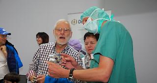 Die Besucher wurden durch die verschiedenen Bereiche des R&uuml;ckenzentrums gef&uuml;hrt.