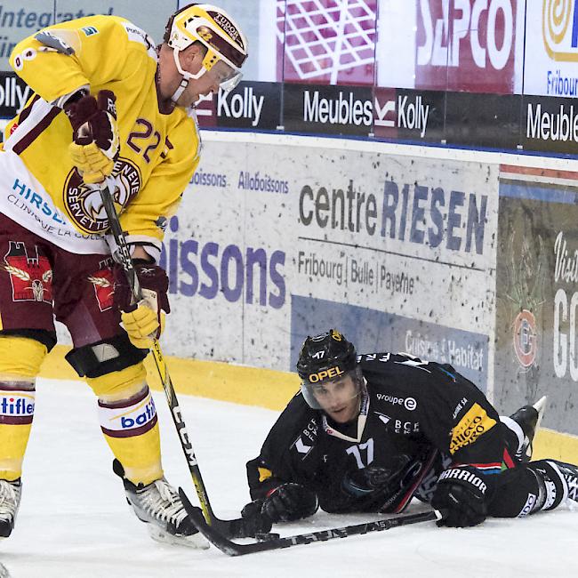 Der Amerikaner Ryan Vesce (am Boden) wird nächste Saison in der National League B für Olten spielen