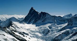 Agassizhorn. Der Rolle des Namensgebers, Louis&nbsp;Agassiz, ist seit Jahren h&ouml;chst umstritten.