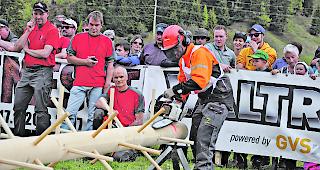 Hochspannung beim Finale. Die besten zehn des Wettkampftages qualifizierten sich f&uuml;r die Schlussdisziplin &laquo;Entasten&raquo;. 