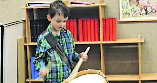 Ganz gross. Der j&uuml;ngste Tambour Raphael Jentsch.  