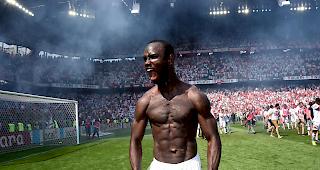 Jubelpose: Moussa Konat&eacute; nach dem 3:0-Sieg im Cupfinal 2015 gegen Basel.