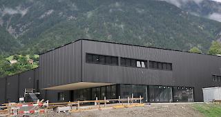 Auf H&ouml;her der Geschina Arena wird eine Br&uuml;cke &uuml;ber die Saltina erstellt.