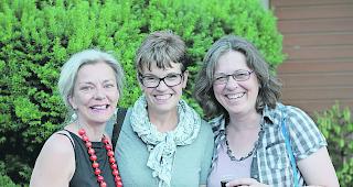 Sandra Constantin (52), Daniela Mudry (55) und Sara Montani (48), alle aus Salgesch.