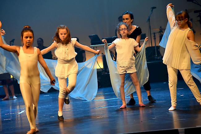 Impressionen von der Premiere des Tanztheaters «Chiros Reise ins Zauberland» mit «Move».