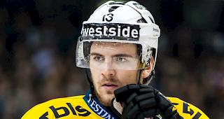 Luca Hischier unterst&uuml;tzt seinen Bruder beim NHL-Draft in Chicago.