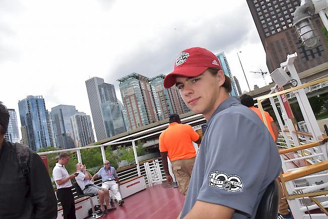 Der 18-jährige Natischer schreibt in der drittgrössten Stadt der USA Schweizer Eishockeygeschichte.