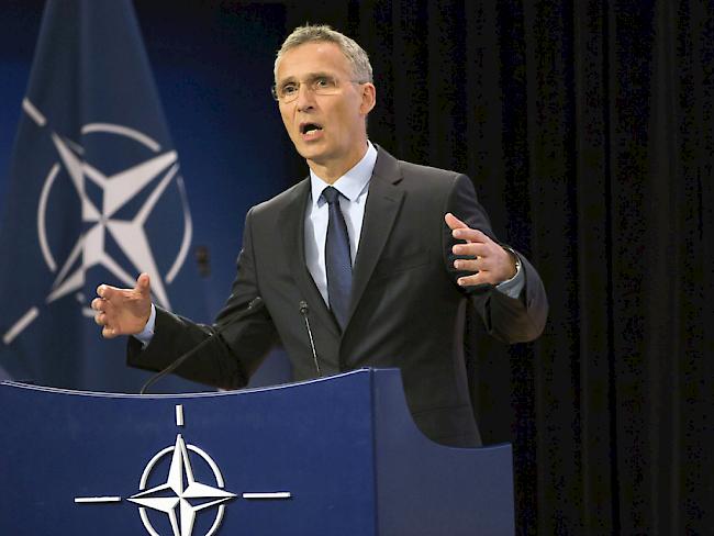 NATO-Generalsekretär Jens Stoltenberg spricht am Mittwoch in Brüssel vor den Medien.