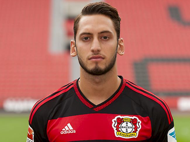 Hakan Calhanoglu wechselt von Leverkusen zu Milan