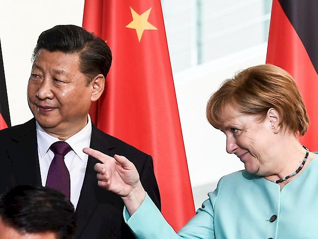 Bundeskanzlerin Angela Merkel mit ihrem Staatsgast Xi Jinping