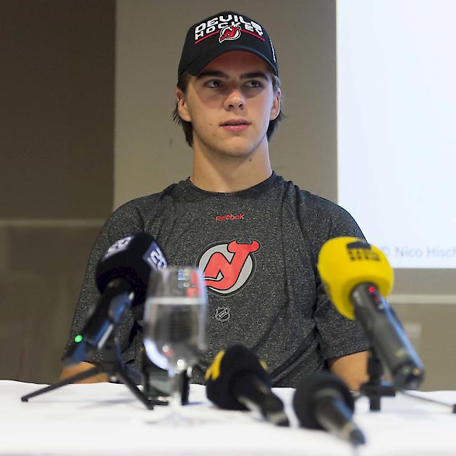 Gab in Bern den Medien Auskunft: Nico Hischier