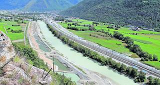 Zur Gestaltung der &ouml;ffentlichen R&auml;ume der 3. Rhonekorrektion haben der Kanton Wallis sowie der Kanton Waadt einen internationalen Wettbewerb ausgeschrieben. 