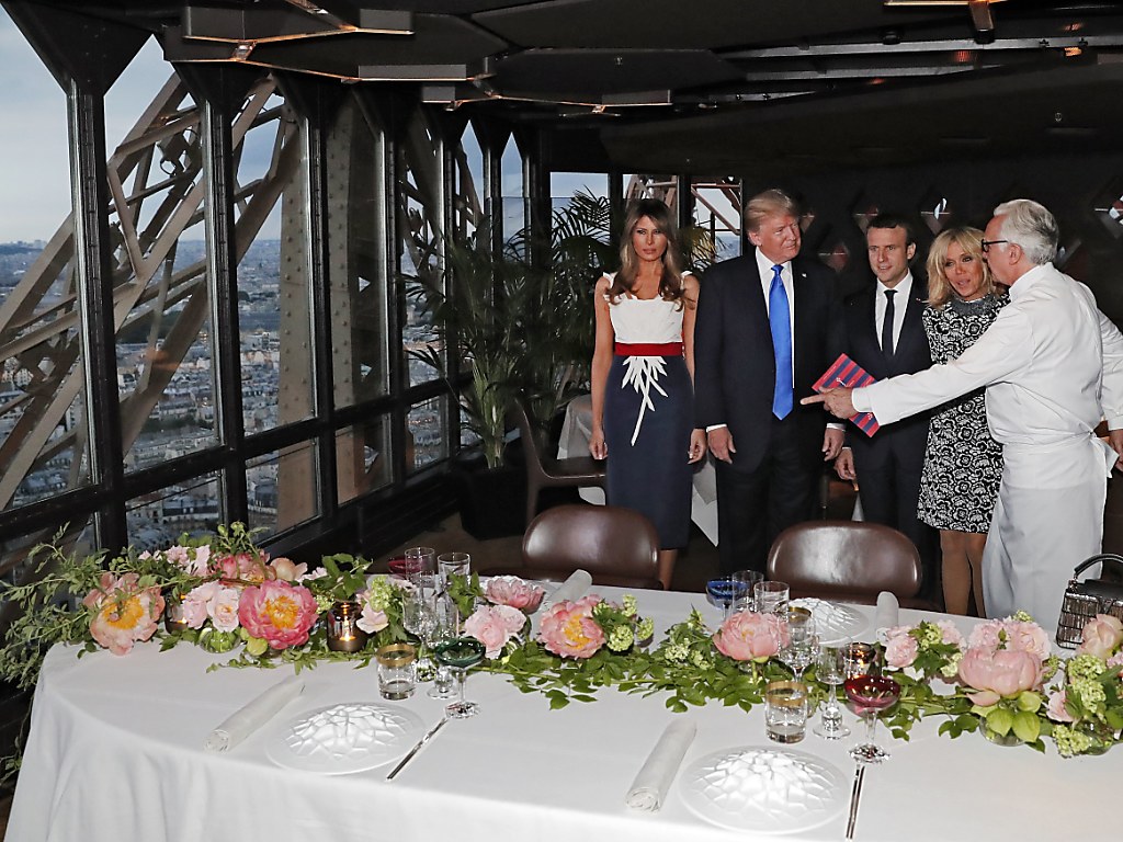 Macrons und Trumps beim Dinner - Feines Essen in luftiger Höhe | 1815.ch