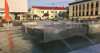 Die litausche Kleinstadt Marijampol&eacute; am Dienstag im Sonnenschein in Erwartung des FC Sitten und einigen Walliser Fans.