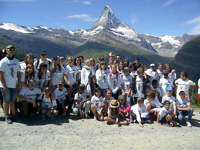 Alle zwei Jahre werden die krebskranken Kinder des belgischen Camps Valentine zu einem Abstecher nach Zermatt eingeladen.