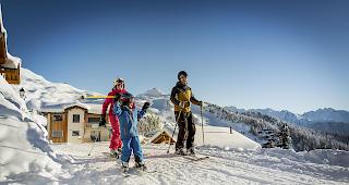 Neue Partnerschaft. Mit der Kooperation mit den Skigebieten 4 Vall&eacute;es und Portes du Soleil wollen die drei Bergbahnen der Aletsch Arena einen Mehrwert f&uuml;r die Kunden schaffen.