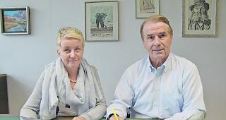 Burgerverwalterin Judith Kalbermatter und Burgerpr&auml;sident Philipp Schnyder blicken der Abstimmung gespannt entgegen.