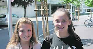 Sarah Schmid (11) und Simea Stoffel (12) beide aus Naters.