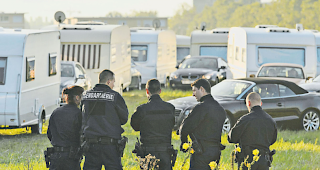 Drei Zentren.  Die Walliser Regierung plant offizielle Durchgangspl&auml;tze f&uuml;r Fahrende.