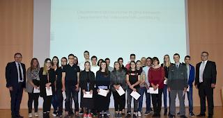 Abschlussfeier mit Staatsrat Roberto Schmidt, Vorsteher des Departements f&uuml;r Finanzen und Energie, und Gilbert Briand, Dienstchef der Dienststelle f&uuml;r Personalmanagement.