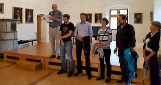 Pr&auml;sident Peter Planche h&auml;lt seine Rede.