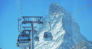 In Zermatt ist Skifahren nach wie vor m&ouml;glich.