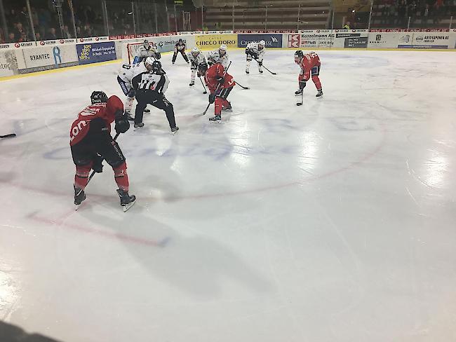 Dem EHC Visp gelang gegen La Chaux-de-Fonds ein starkes Mitteldrittel.