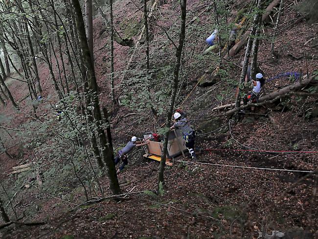 Seilbahn-Angestellter nach Unfall mit zwei Toten schuldig ...