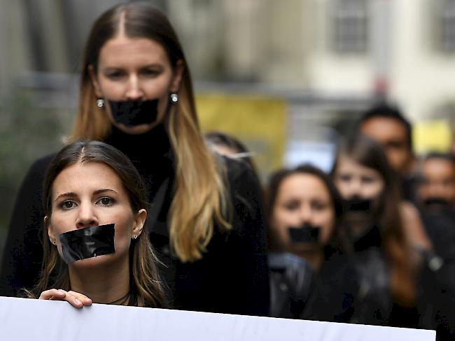 Jährlich Werden über 250 Opfer Von Menschenhandel Entdeckt 1815ch 