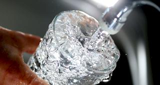 Dem Bundesrat geht die Trinkwasser-Initiative zu weit. (Symbolbild)