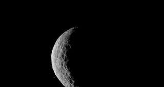 Dieses Foto knipste "Dawn" bei ihrem Anflug zu Ceres. (Archiv)