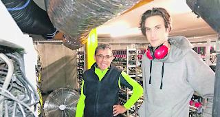 Rechenpool. Der ehemalige EnBag-Direktor Paul Fux (links) glaubt an das Gesch&auml;ftsmodell des Start-ups von Internet-Unternehmer Ludovic Thomas.  