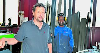 Im Betrieb. Stefan Imhof, Verbandspr&auml;sident der Metallbauunternehmen, in seinem Betrieb in Lax.   