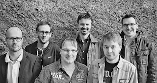 6 von 7. Daniel L&ouml;tscher, Andr&eacute; Marty, Rico Steiner, Didier L&ouml;tscher, Rafael Bornatico und Pascal Zimmermann (von links) bilden gemeinsam mit Samuel Imboden &laquo;sULTANS oF sWING&raquo;. 