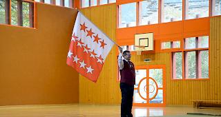 Jubil&auml;umsausgabe. Impressionen vom 40. Wanderpreis der Walliser Fahnenschwinger in der Natischer Klosi-Turnhalle.