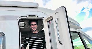 Auf Achse. Lionel Dellberg kurvte mit einem Wohnmobil durch die Schweizer Lande. 