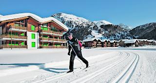 Neuer Schwung. Die neue G&auml;stekarte soll den Tourismus im Obergoms ankurbeln (Bild: Oberwald). 