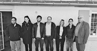 Enge Zusammenarbeit. Pfarrer James Kachappilly, Emma Chanton, Stellenleiterin JAST Leuk, Christian Kalbermatter, Stellenleiter JAST Westlich Raron, Christian Rieder, Pr&auml;sident JAST Westlich Raron, Sabine Barman, Pr&auml;sidentin JAST Leuk, Monika Ceppi, Gesch&auml;ftsleiterin JAST Oberwallis, und Alex Schwestermann, Pr&auml;sident JAST Oberwallis (von links). 