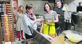 Staatsr&auml;tin Esther Waeaber-Kalbermatten in der Grossk&uuml;che.