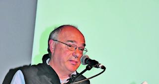 Nicht nur Bekanntes. Programmleiter Andreas Weissen bei der gestrigen Er&ouml;ffnung von BergBuchBrig: Auch wenig Bekanntem soll am Festival Platz gew&auml;hrt werden.  