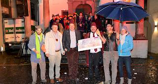 Sch&ouml;ne Geste. Am diesj&auml;hrigen Martinstag beschenkte der T&uuml;rkenbund die IG Humorplatz mit einer Spende von 3000 Franken.
