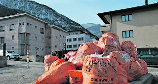Mehr Schlaf. Wer nicht fr&uuml;h aus den Federn kommt, kann ab sofort in Brig-Glis seinen Abfall am Vortag bereitstellen.  