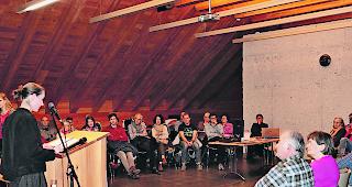 Lebhaft. Mit dem Vorlesen aus der Schrift der Soldatenmutter Else lebten die Erinnerungen auf.  