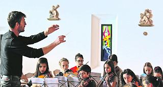 Spielfreudig. Das Kinderorchester des Kantonalen Konservatoriums: Heute im Visper La Poste. 