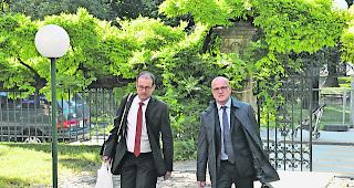 Wars das? Staatsanwalt Andreas Seitz (links) akzeptiert das Urteil des Kantonsgerichts. Biners Anwalt Martin Dietrich l&auml;sst derweil noch offen, ob er Rekurs einlegen wird. 